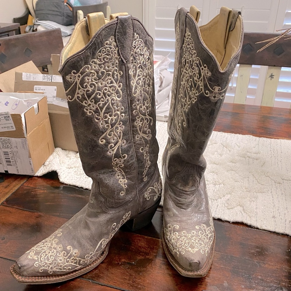 Corral embroidered boots